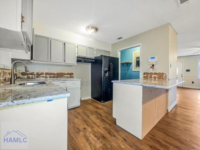 514 Heritage Drive, Hinesville, GA 31313