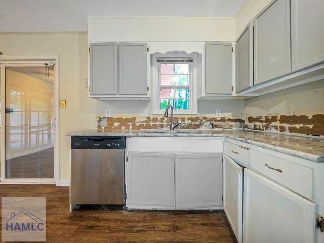 514 Heritage Drive, Hinesville, GA 31313