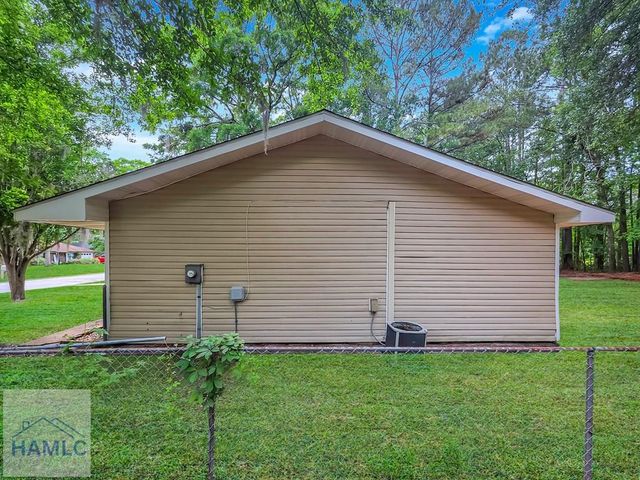 514 Heritage Drive, Hinesville, GA 31313