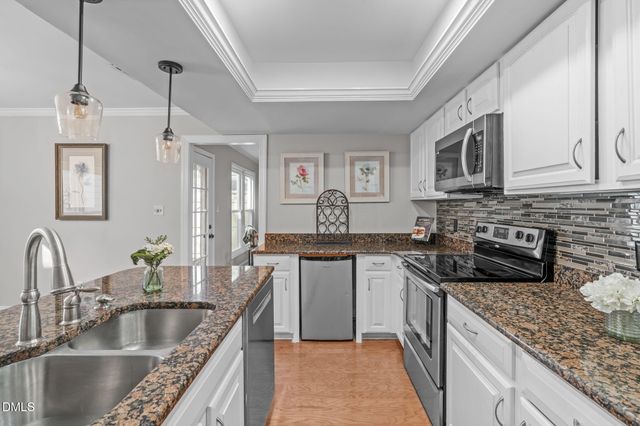 106 Wimbledon Court, Cary, NC 27511