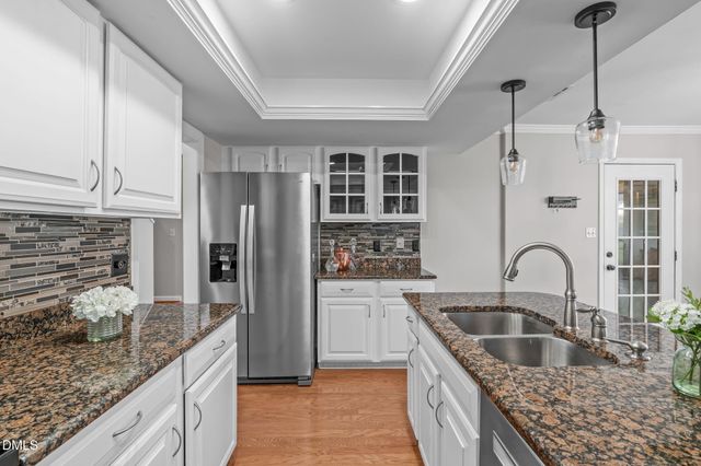 106 Wimbledon Court, Cary, NC 27511