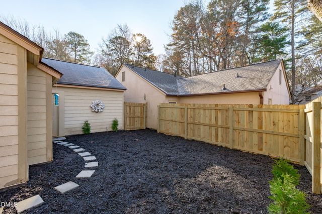 106 Wimbledon Court, Cary, NC 27511