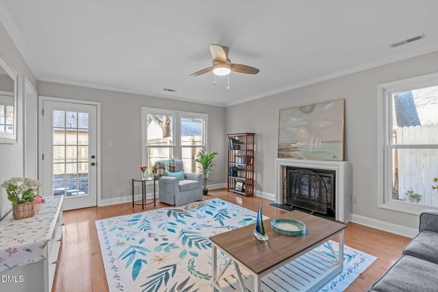 106 Wimbledon Court, Cary, NC 27511