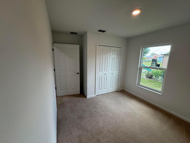 532 SW Buswell Avenue, Port St. Lucie, Port St Lucie, FL 34983