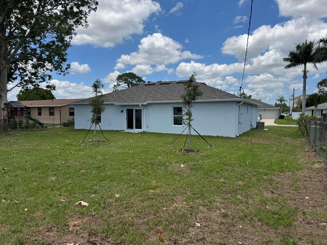 532 SW Buswell Avenue, Port St. Lucie, Port St Lucie, FL 34983