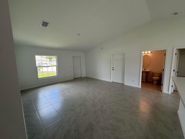 532 SW Buswell Avenue, Port St. Lucie, Port St Lucie, FL 34983