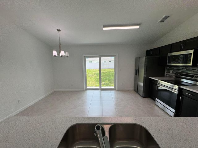 532 SW Buswell Avenue, Port St. Lucie, Port St Lucie, FL 34983