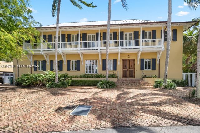 685 Harbor Ln, Key Biscayne, FL 33149
