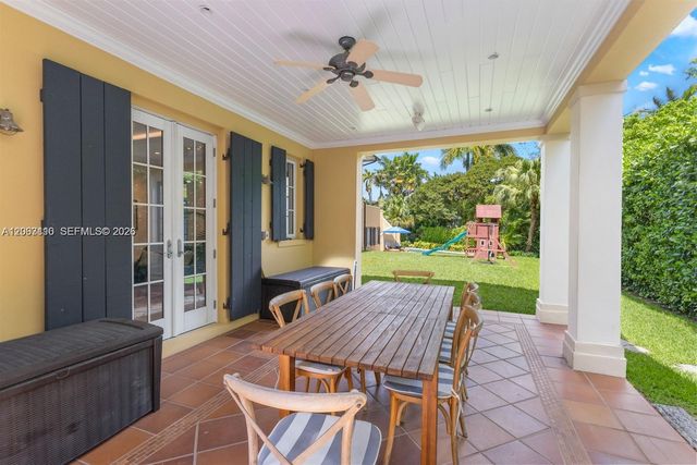 685 Harbor Ln, Key Biscayne, FL 33149