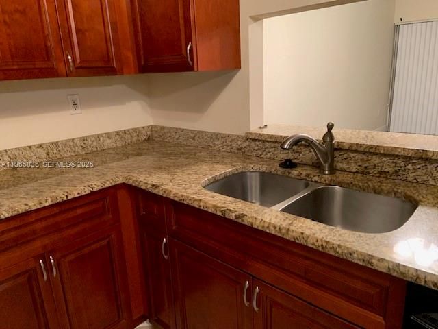 731 N Pine Island Rd 305, Plantation, FL 33324