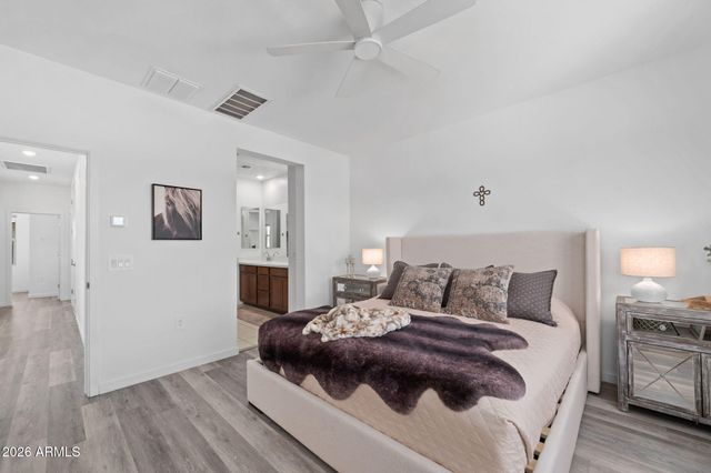 779 E DORAL Avenue 104, Gilbert, AZ 85297
