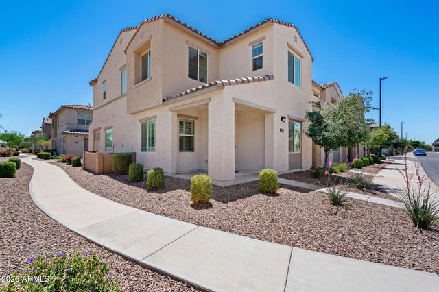 779 E DORAL Avenue 104, Gilbert, AZ 85297
