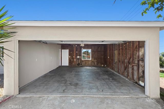 2990 Avalon, Jurupa Valley, CA 92509
