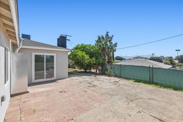 2990 Avalon, Jurupa Valley, CA 92509