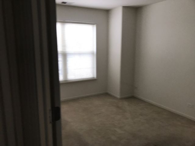 717 N Keystone Lane, Vernon Hills, IL 60061