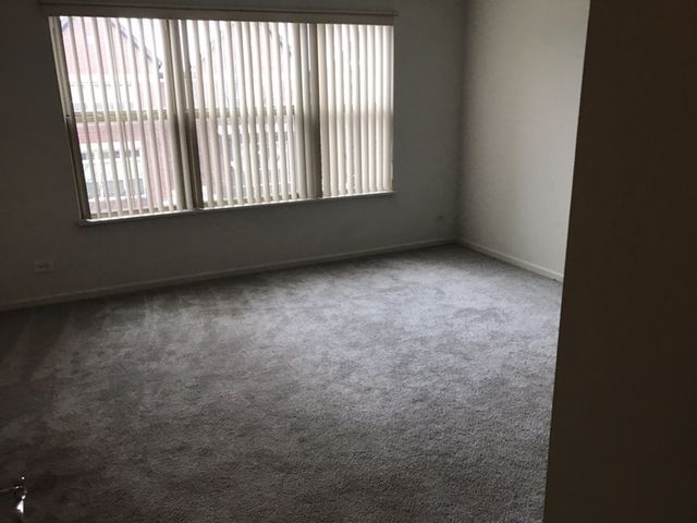 717 N Keystone Lane, Vernon Hills, IL 60061