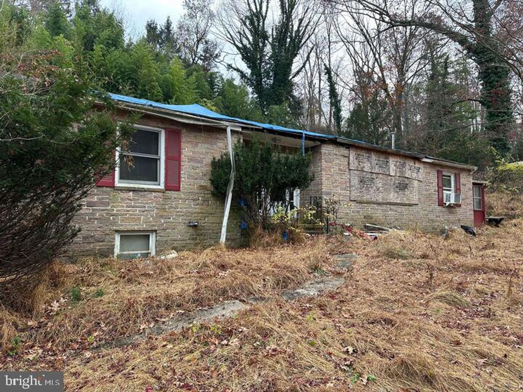 135 BRYN MAWR AVE, Newtown Square, PA 19073