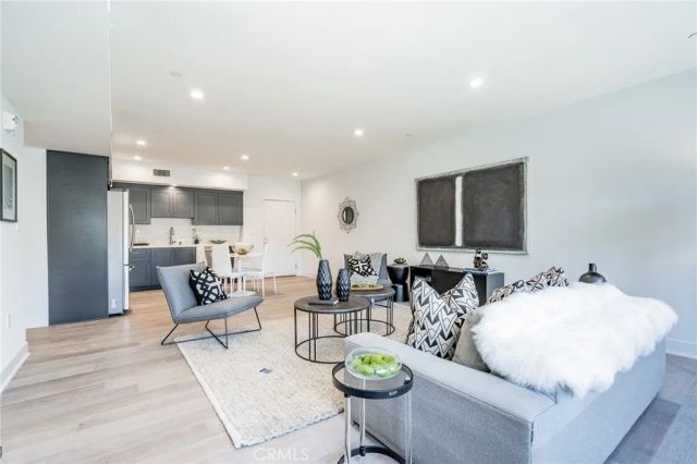 137 S Wilson Avenue 107, Pasadena, CA 91106