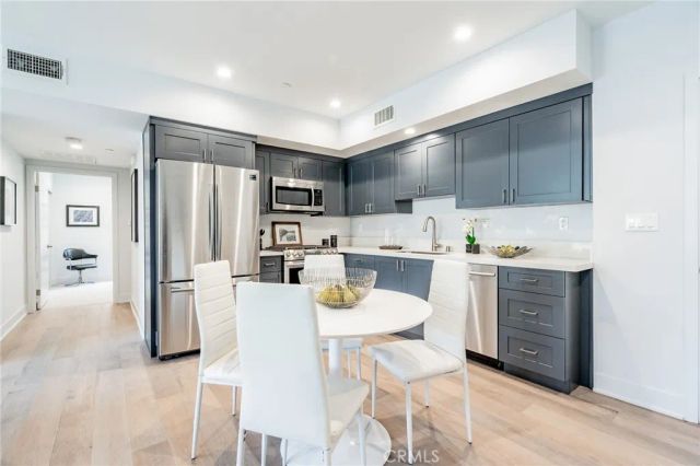 137 S Wilson Avenue 107, Pasadena, CA 91106