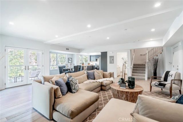 137 S Wilson Avenue 107, Pasadena, CA 91106