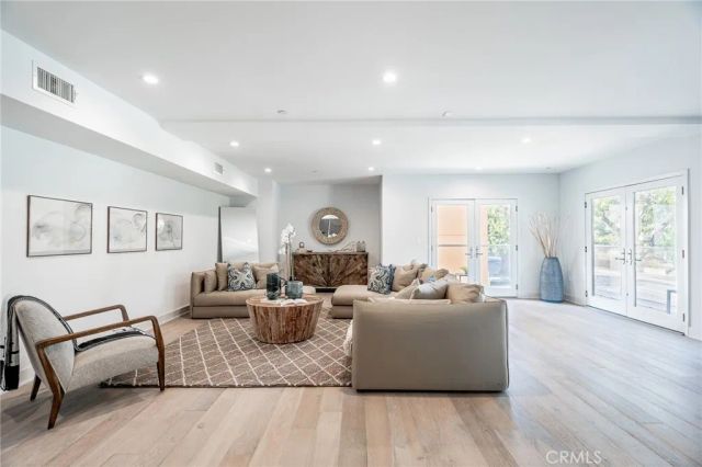 137 S Wilson Avenue 107, Pasadena, CA 91106