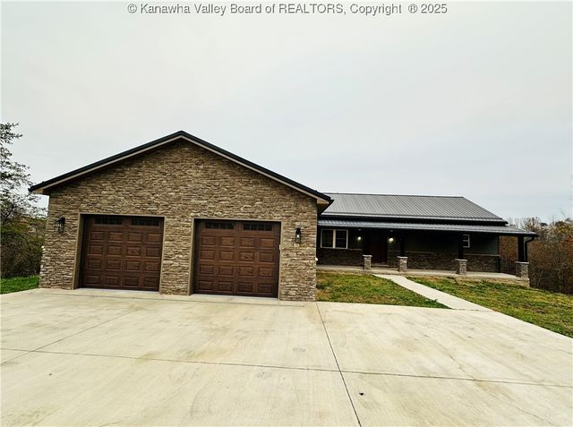 2885 Emma Road, Given, WV 25245