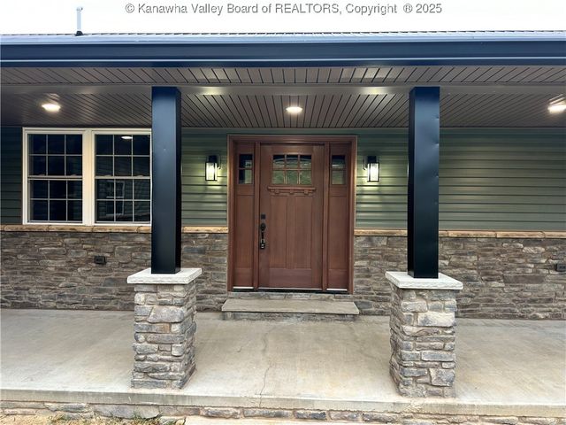 2885 Emma Road, Given, WV 25245