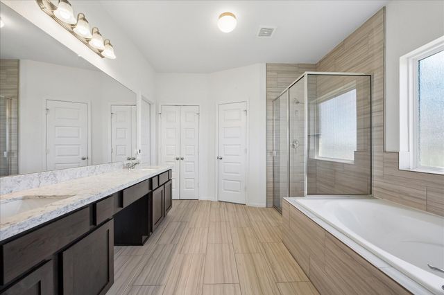 250 Ashley Way, Alvin, TX 77511