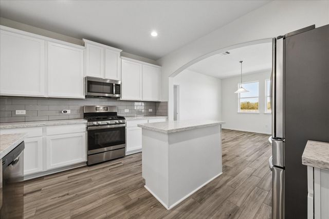 250 Ashley Way, Alvin, TX 77511