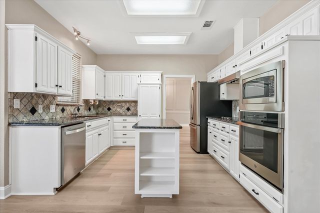 5301 Bugle Lane, Colleyville, TX 76034