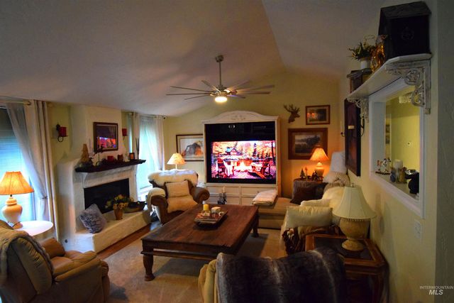 9325 W Wright St, Boise, ID 83709