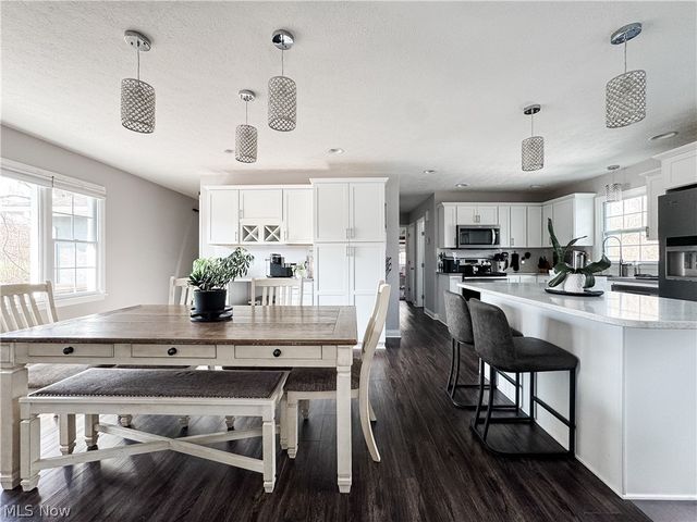 2857 Maco Drive, Norton, OH 44203