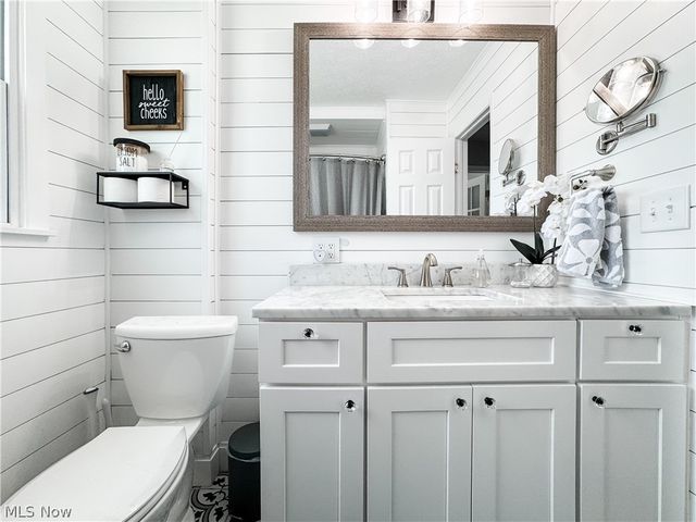 2857 Maco Drive, Norton, OH 44203