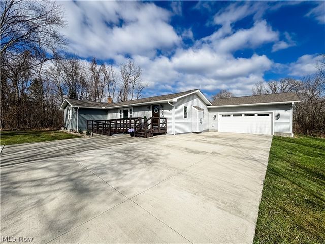 2857 Maco Drive, Norton, OH 44203