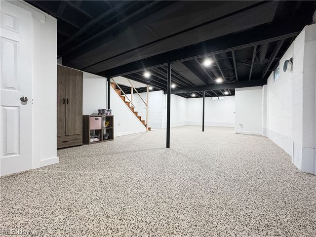 2857 Maco Drive, Norton, OH 44203