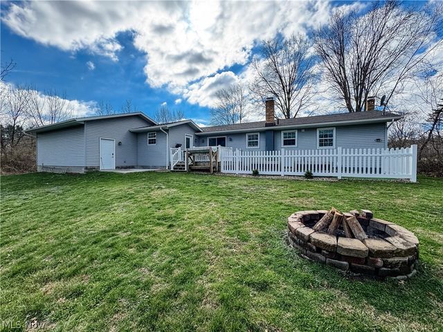 2857 Maco Drive, Norton, OH 44203