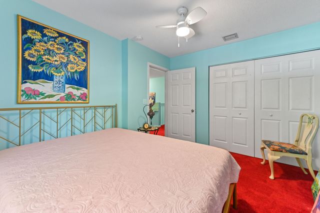 6374 Park Lake Circle, Boynton Beach, FL 33437