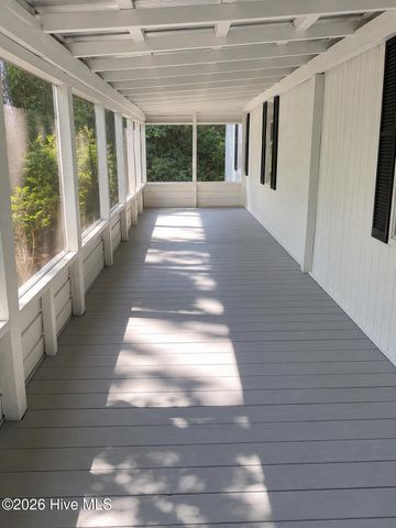 4613 Oak Crest Drive SE, Southport, NC 28461