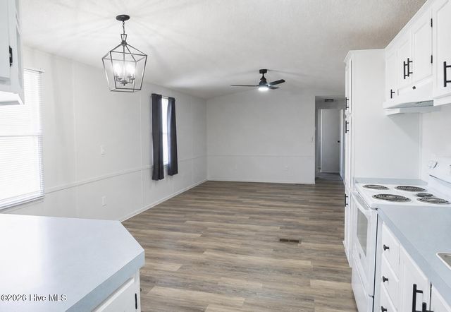 4613 Oak Crest Drive SE, Southport, NC 28461