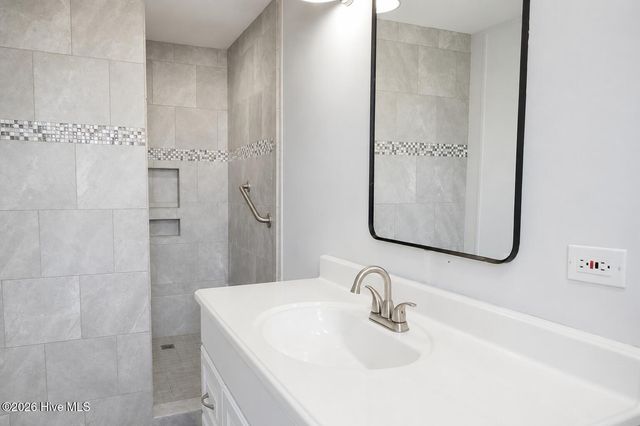 4613 Oak Crest Drive SE, Southport, NC 28461