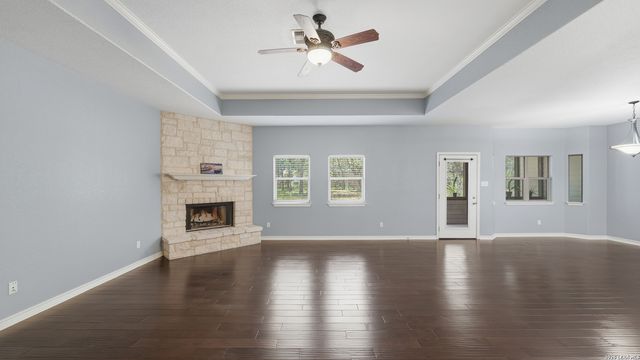 105 Wild Stallion, La Vernia, TX 78121