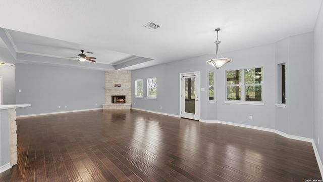 105 Wild Stallion, La Vernia, TX 78121