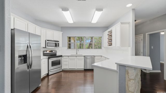 105 Wild Stallion, La Vernia, TX 78121