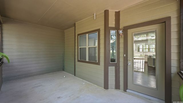 105 Wild Stallion, La Vernia, TX 78121