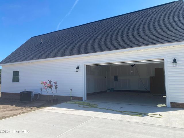 9641 Hinnant Edgerton Road, Kenly, NC 27542