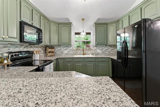15689 State Road T, De Soto, MO 63020