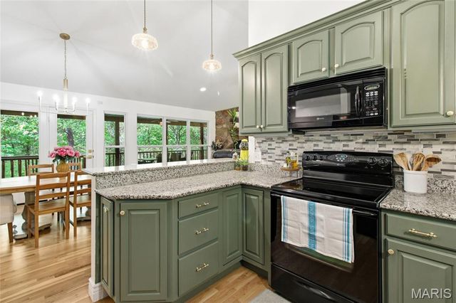 15689 State Road T, De Soto, MO 63020