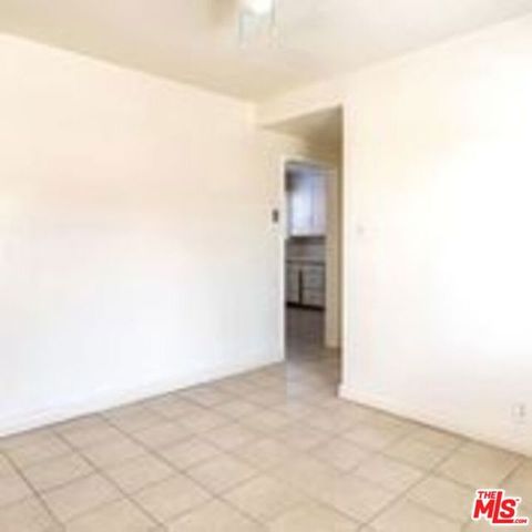 4063 ABOURNE Road B, Los Angeles, CA 90008