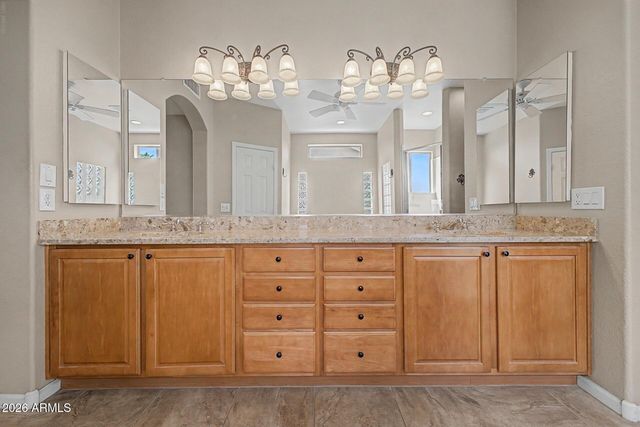 24320 S LAKEWAY Circle SW, Sun Lakes, AZ 85248