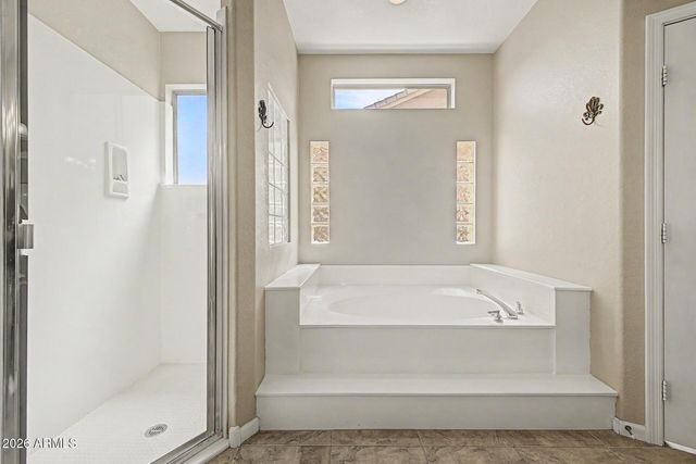 24320 S LAKEWAY Circle SW, Sun Lakes, AZ 85248